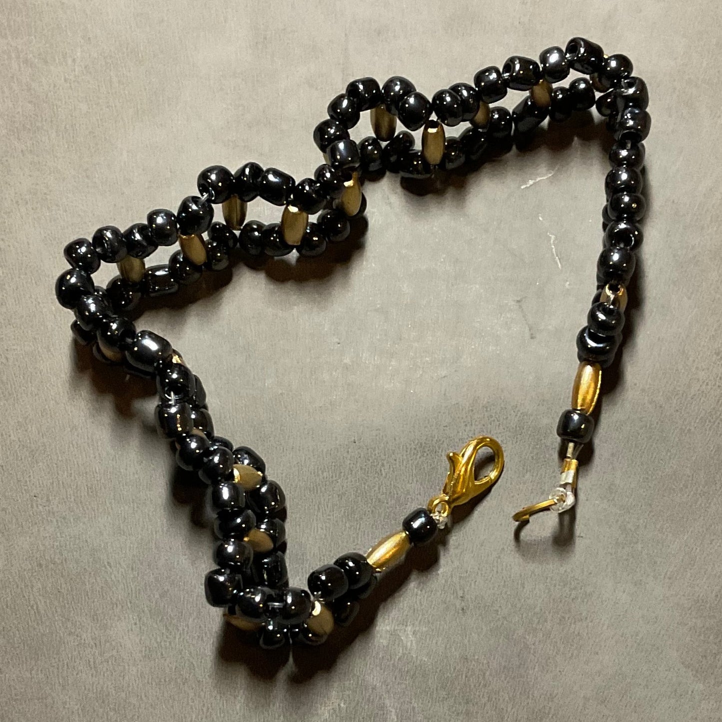 Black & Gold Interwoven Beaded Bracelet